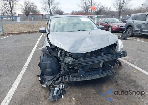 2015 Nissan Sentra Fe+ S/S/Sl/Sr/Sv z USA, uszkodzony, nr VIN 3N1AB7AP7FL654169